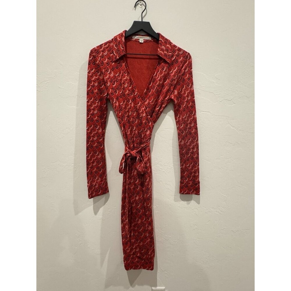 Diane Von Furstenberg Wrap Dress Silk Size 4 Long Sleeve Pink